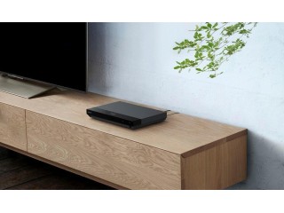 SONY UBP-X700